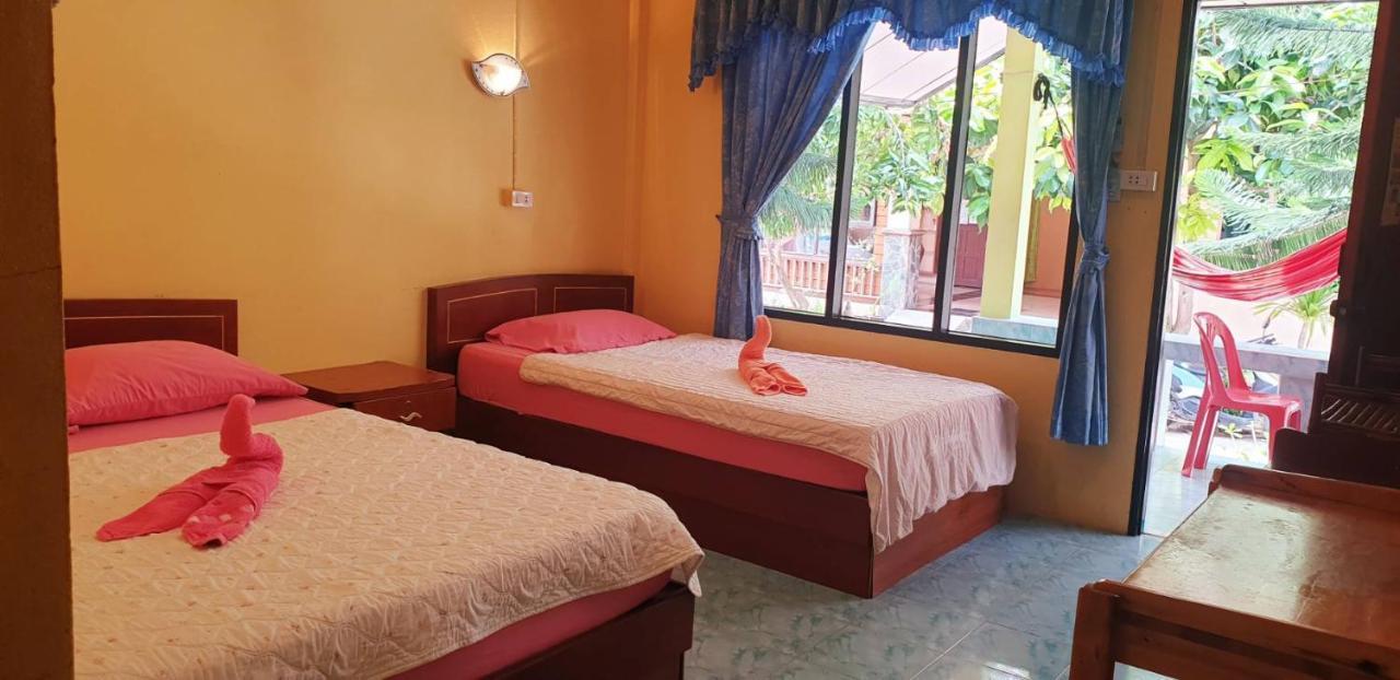 Black & White Bungalows Haad Rin Ngoại thất bức ảnh